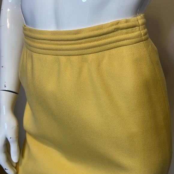 LOUIS FERAUD Yellow Wool Skirt Suit 4• Excellent - Picture 9 of 14